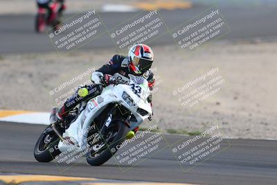 media/Sep-24-2022-CVMA (Sat) [[a45f954247]]/Race 15 500 Supersport-350 Supersport/